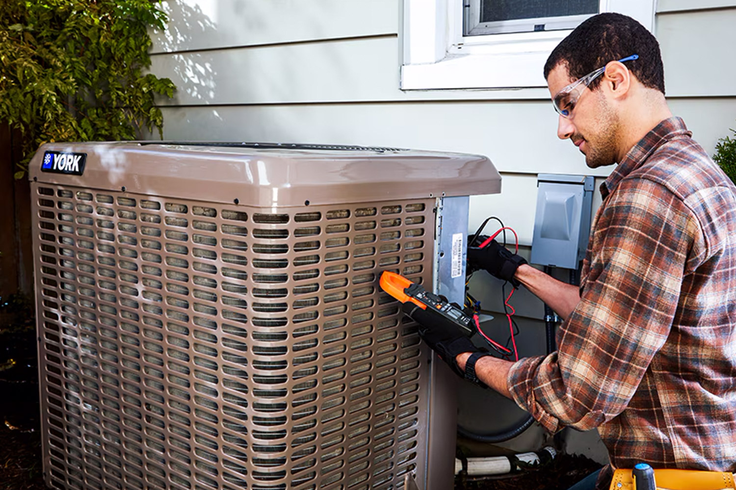Featured image for “Top 5 Reasons to Schedule Your A/C Maintenance Before Summer Hits”